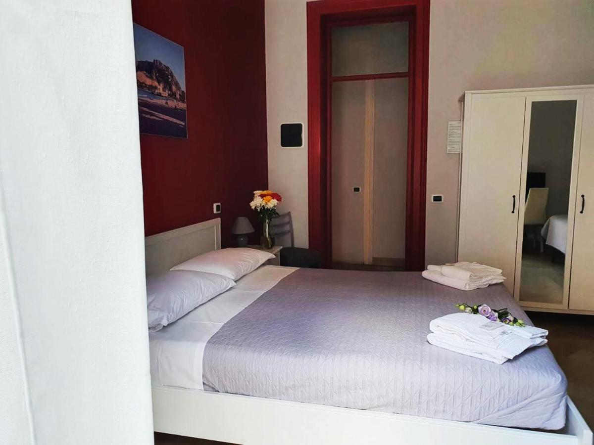 B&B Palermo Villareale Bagian luar foto